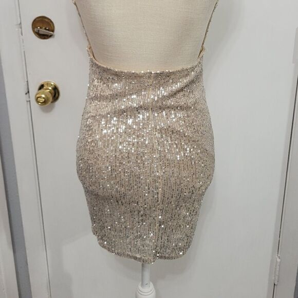 Light gold sequins mini dress - Picture 5 of 9